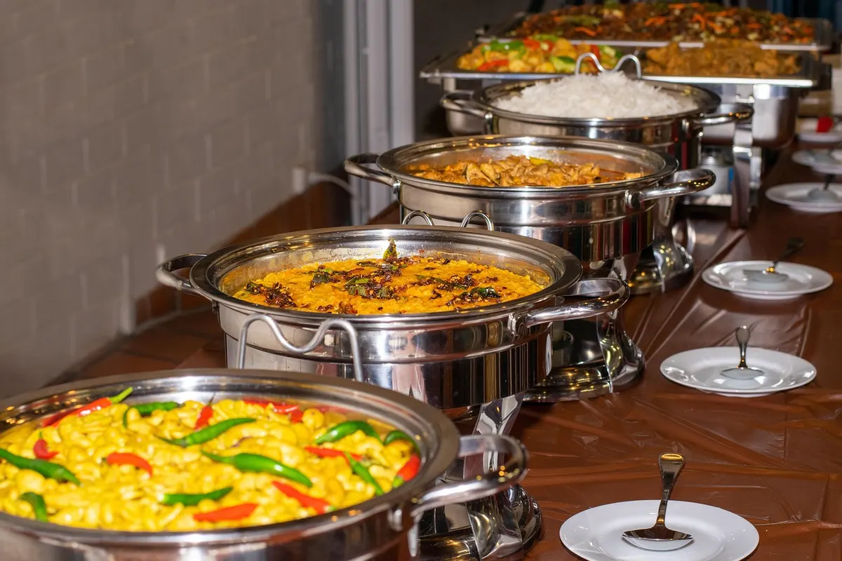 How Spicy Is Sri Lankan Food? A Survival Guide